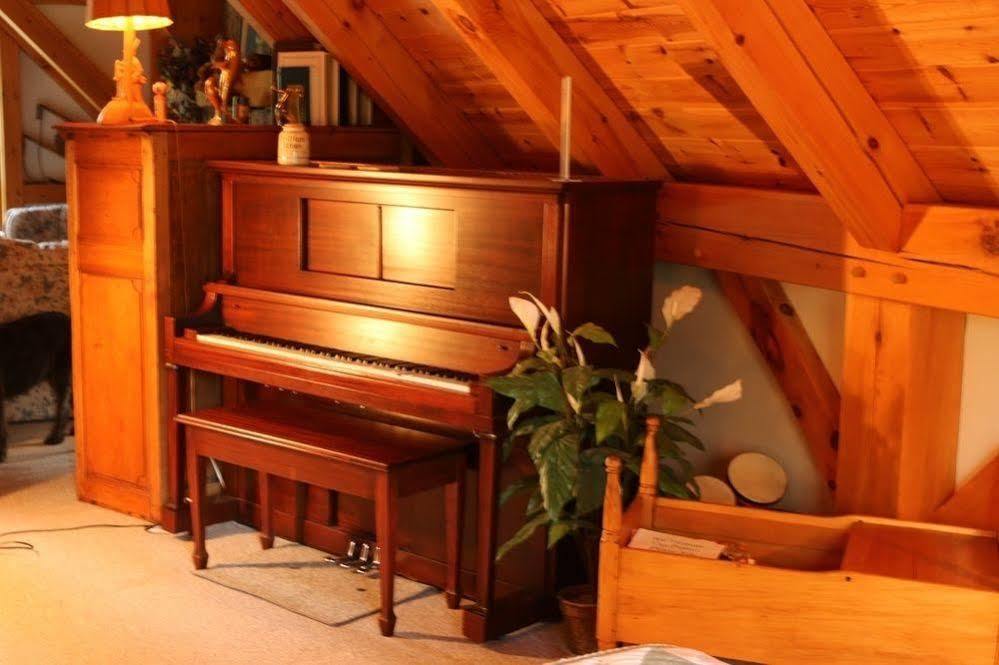 Sunny Rock Bed & Breakfast Minden Екстер'єр фото