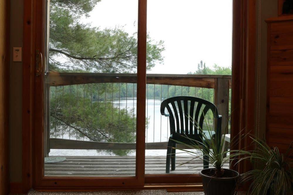 Sunny Rock Bed & Breakfast Minden Екстер'єр фото
